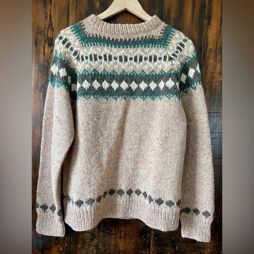 Vintage Handmade 100% Wool Fair Isle Knit Bonaire Pattern Sweater Size M